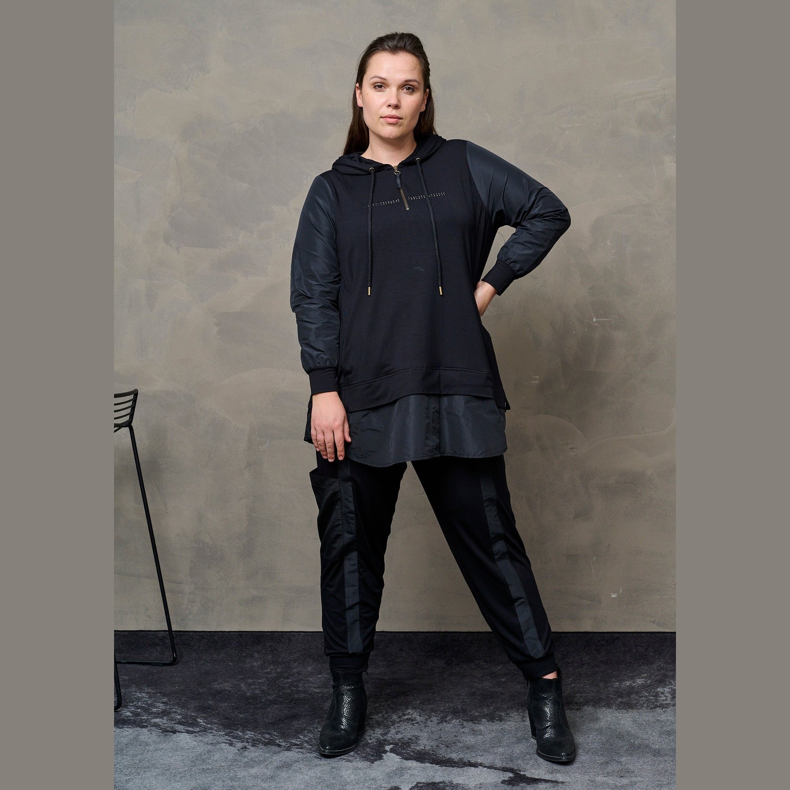 Pont Neuf PNEnya Sweatshirt 9999 BLACK